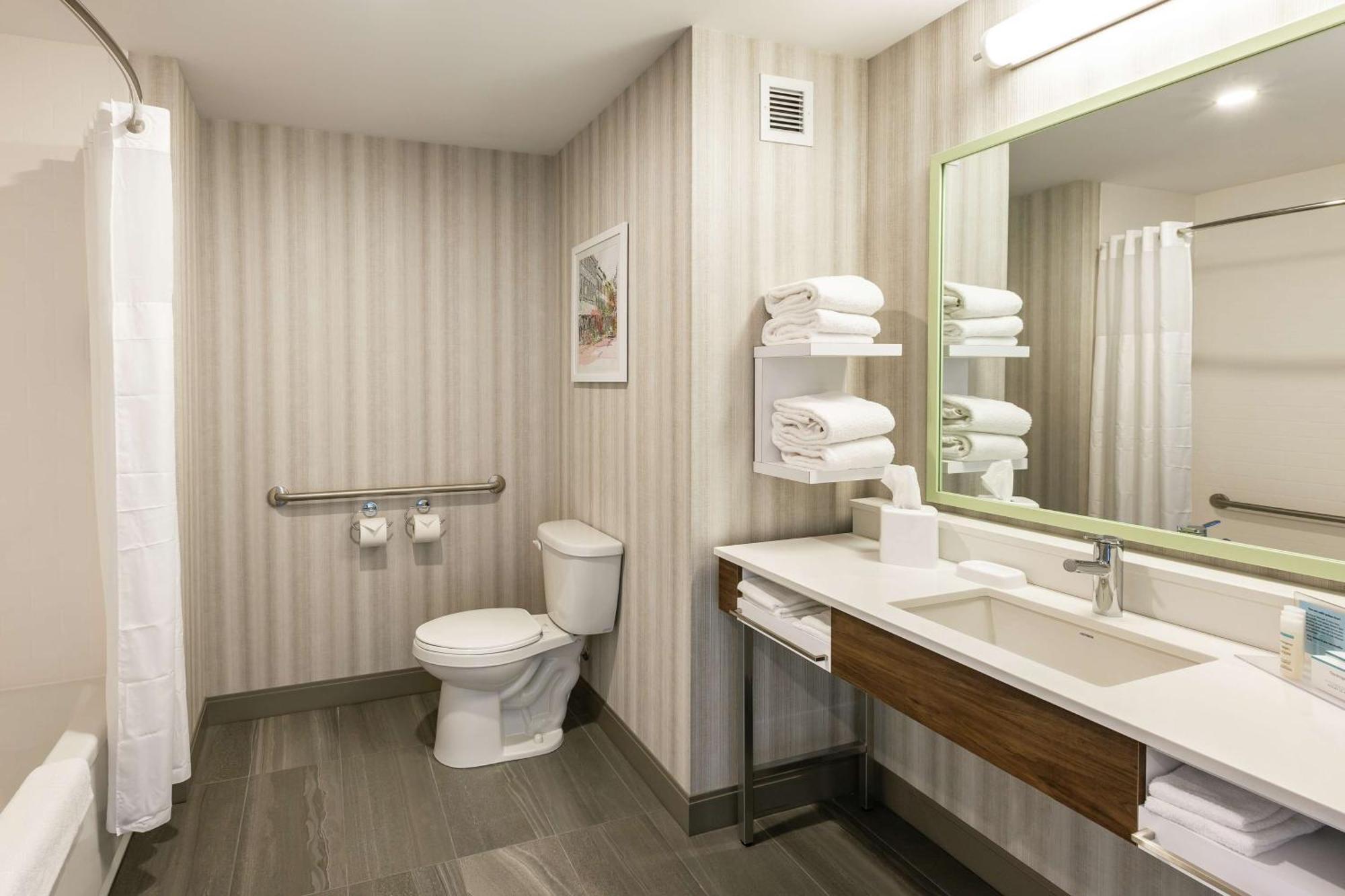 Hampton Inn & Suites By Hilton Quebec - Beauport Exterior foto