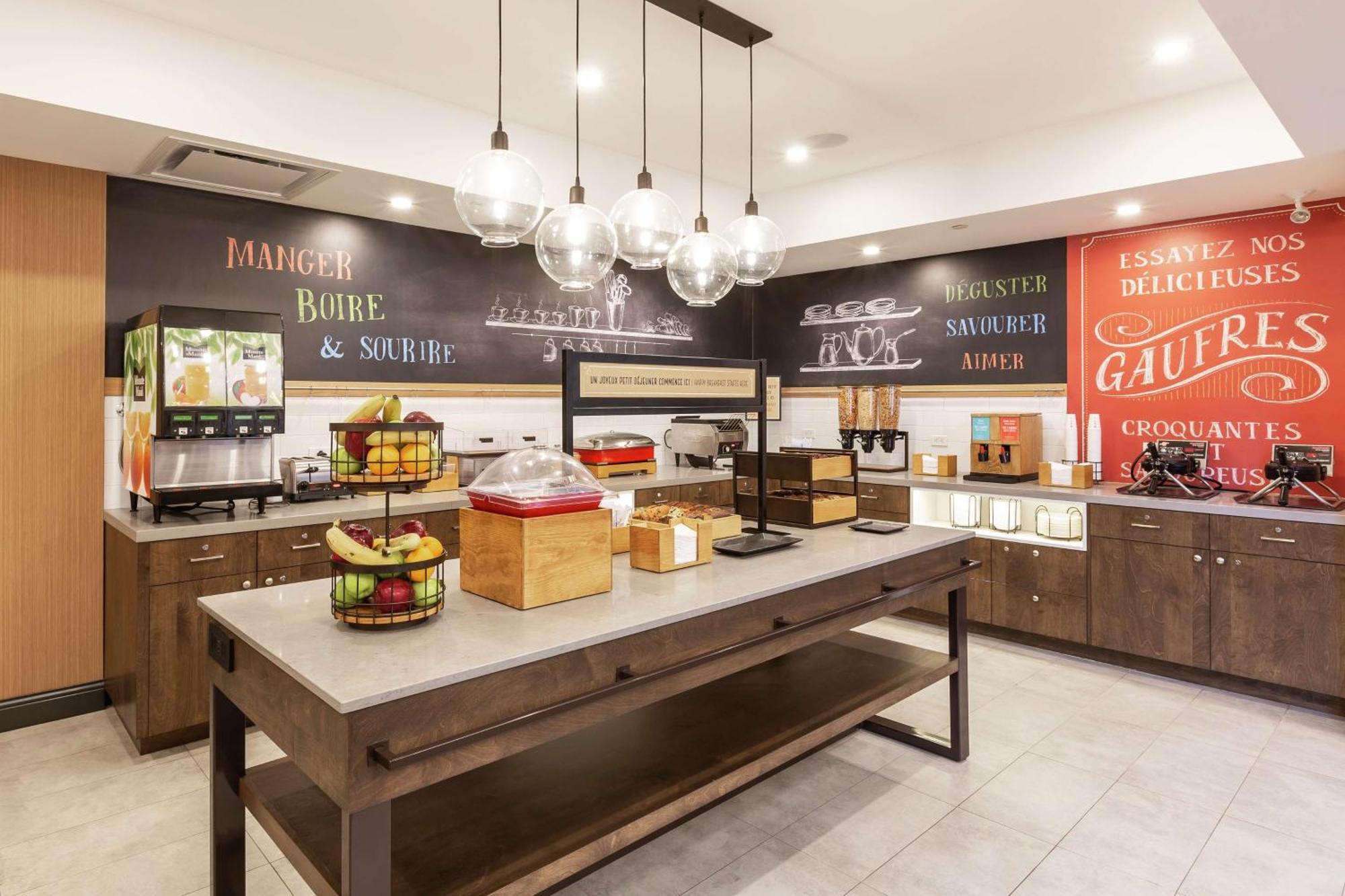 Hampton Inn & Suites By Hilton Quebec - Beauport Exterior foto