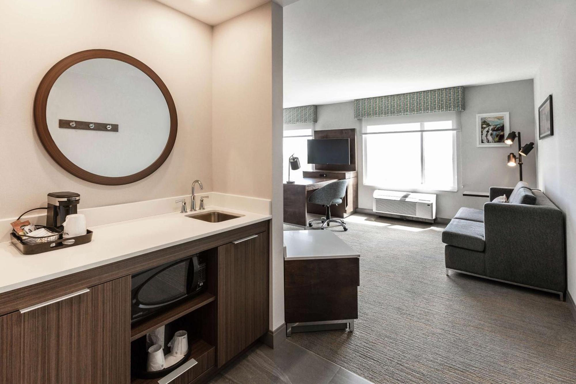 Hampton Inn & Suites By Hilton Quebec - Beauport Exterior foto